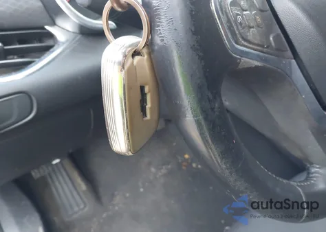 2018 Chevrolet Malibu Lt z USA, uszkodzony, nr VIN 1G1ZD5ST0JF101952